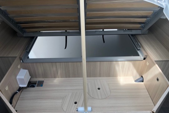Stauraum Bett.jpg